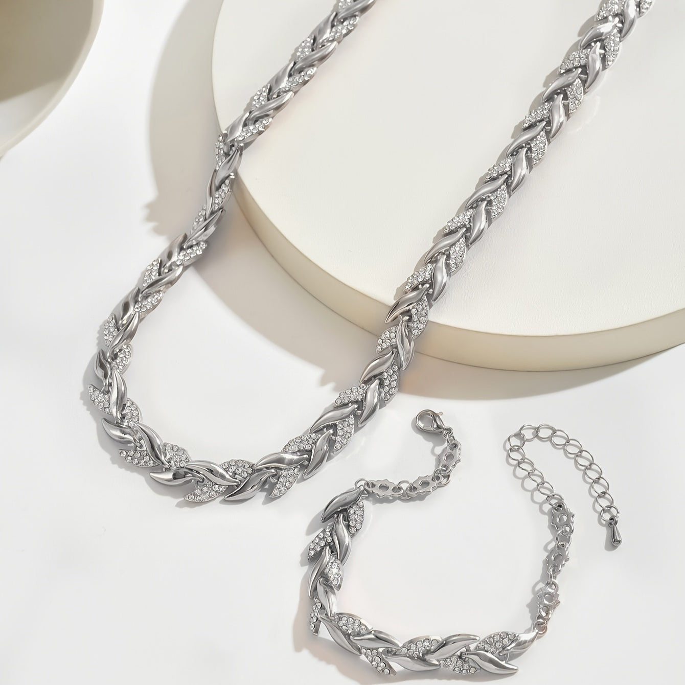 Claudine™ | Ciondolo Elegante a Coda di Pesce