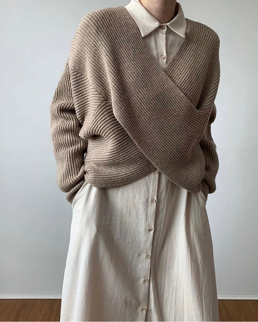 Bellacrossa | Maglione chic con intreccio frontale
