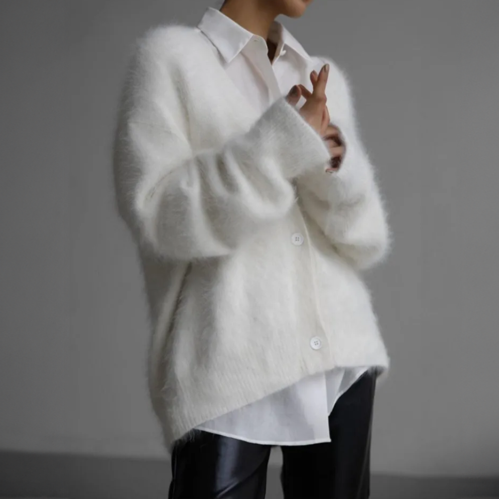 EleganzaLuna™ – Cardigan dal design pulito e raffinato