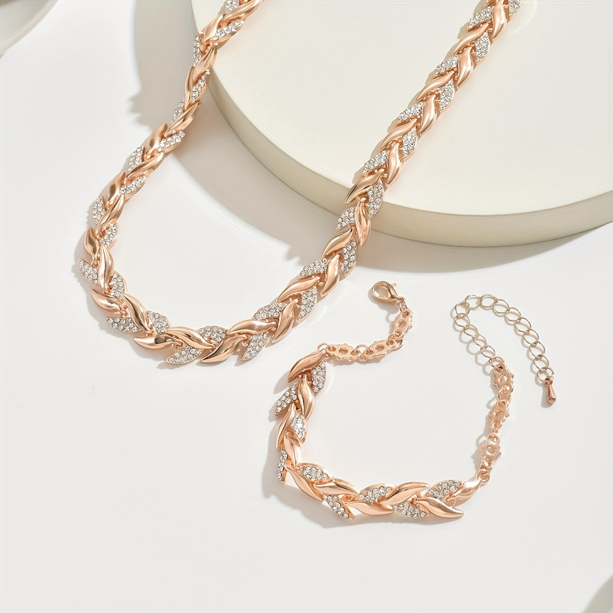 Claudine™ | Ciondolo Elegante a Coda di Pesce