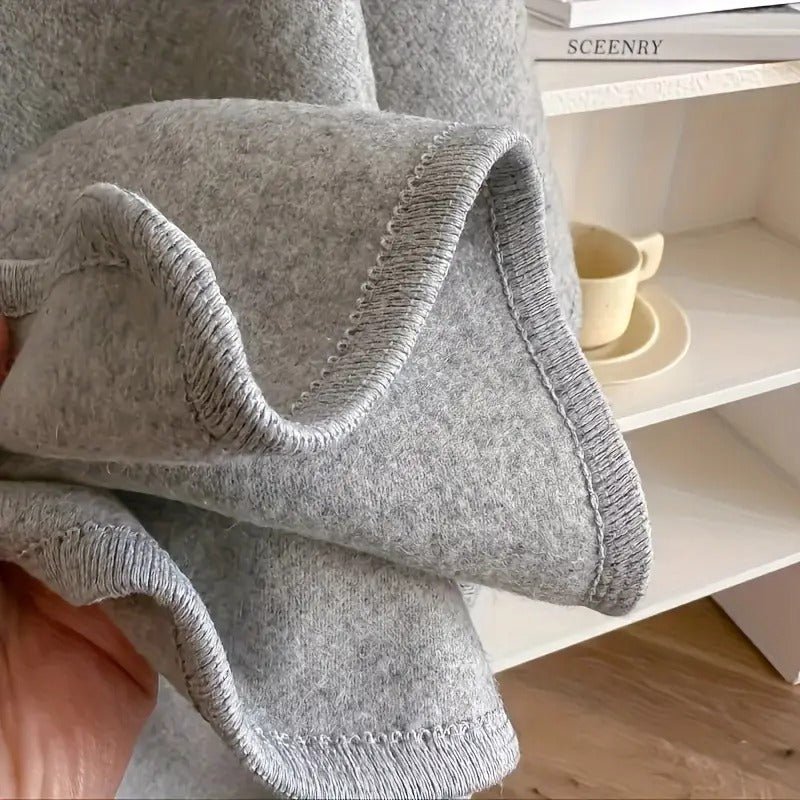 Lioréa™ | Scialle femminile dal carattere delicato